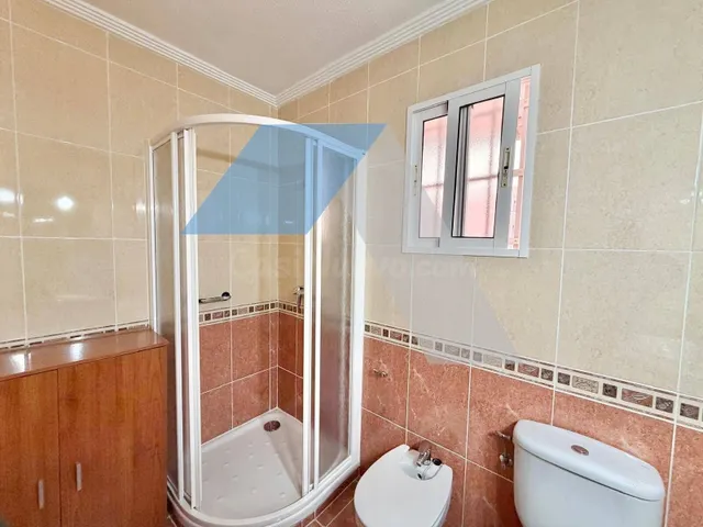 Piso en venta en el barrio de los ángeles, Alicante — 4