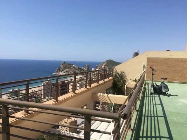 Es vende estupendo Ático con vistas impresionantes — 42