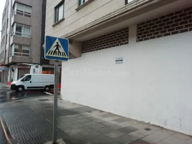 Local comercial en esquina vistosa y concurrida - foto 4