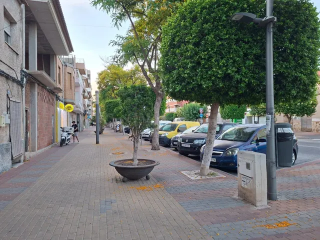 ¡OPORTUNIDAD! Solar de 150m2 frente al Ayuntamiento de Las T - foto 5
