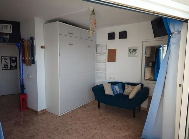 Fantástico estudio con vistas panorámicas al mar en primera línea de playa en Fuengirola — 6