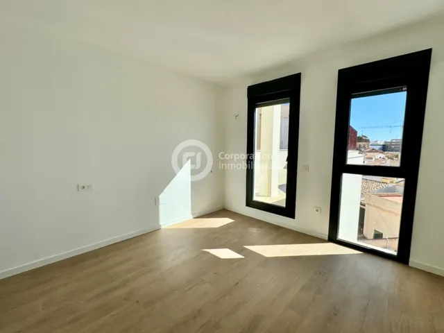 Ático de 2 dormitorios con 2 terrazas en el centro de Lorca — 14