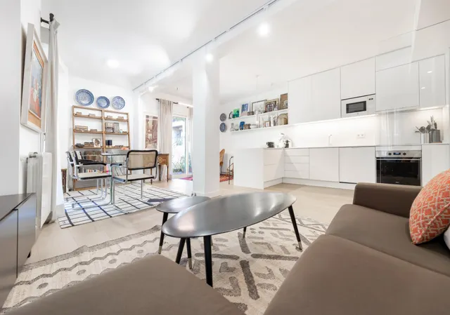 ✨ EXCLUSIVA VIVIENDA REFORMADA EN PLAZA MARIANA PINEDA — 9