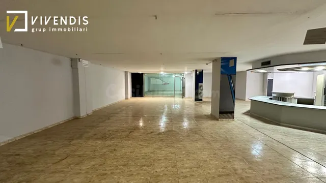 LOCAL COMERCIAL EN VENTA Y ALQUILER EN LLEIDA ZONA PARDINYES - foto 2