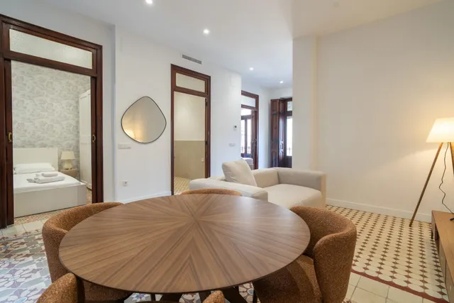 Elegancia junto al mar: fantástico piso reformado en el Cabanyal — 35