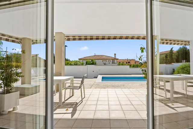 EXCLUSIVO CHALET INDEPENDIENTE DE UNA SOLA PLANTA EN EL VENTORRILLO – CÚLLAR VEGA — 16