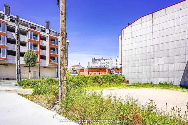 Oportunidad Única! Solar Urbano en Venta en Carballo, — 6
