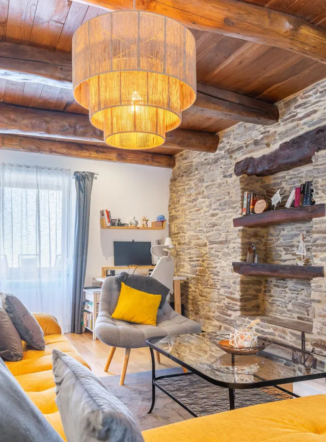 CASA CON ENCANTO EN LUGO — 38