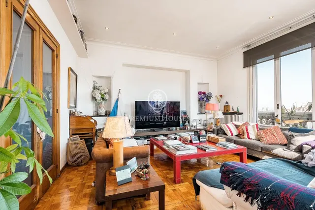 Ático dúplex con 3 terrazas para personalizar en Diagonal -  - foto 3