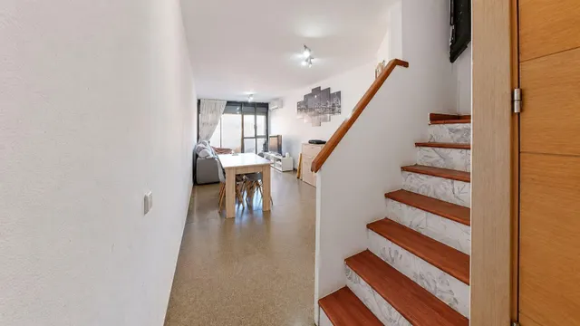 Chalet pareado en venta. — 8