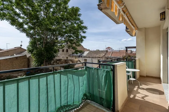Piso en venta en Santa Fe con garaje y terraza.