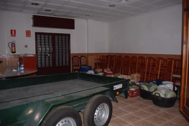 BAR TOTALMENTE ACONDICIONADO EN ROMICA — 24