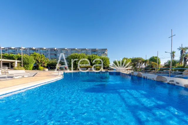 Apartamento con muchas posibilidades primera línea de mar — 37