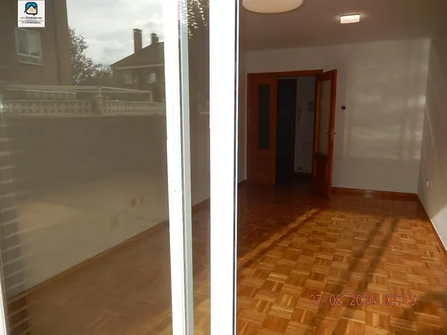 Piso con patio en Covaresa — 24