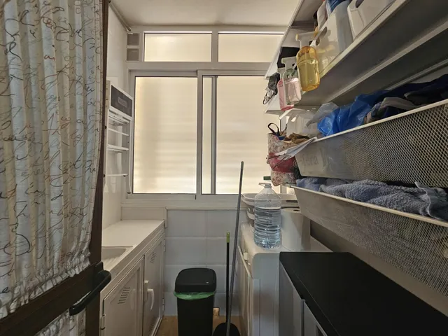 Amplio piso de 3 dormitorios con terraza, garaje, trastero y piscina en Mijas Costa — 30