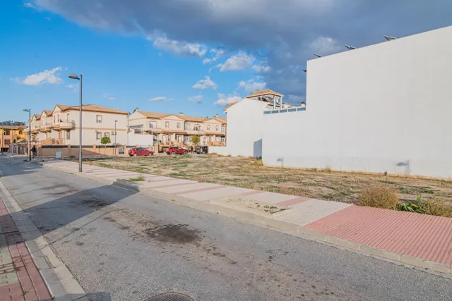 OPORTUNIDAD DE SUELO URBANO EN LA LOCALIDAD DE CHAUCHINA EN URBANIZACION RESIDENCIAL — 19