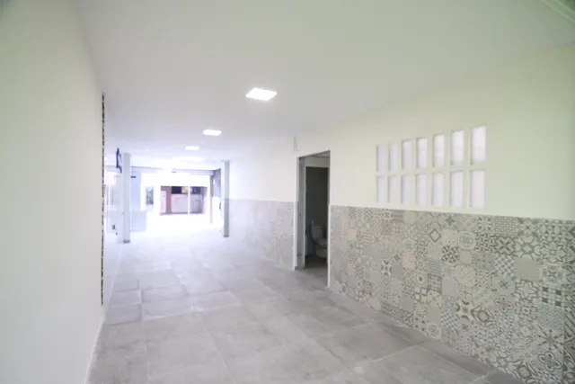 Local comercial de 108 m2 en Plaça Catalunya — 9