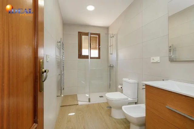 TU NUEVA VIVIENDA EN URBANIZACION EXCLUSIVA JUNTO A GRANADA — 19