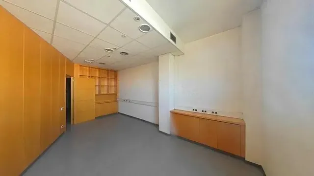 Local en venta en Calle de Gallecs — 16