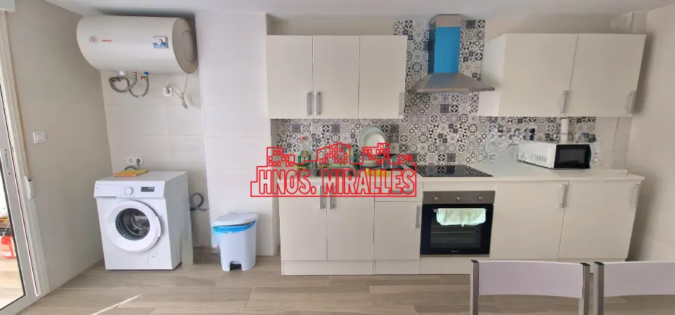 ¡¡ INTERESANTE HABITACIÓNES EN PISO COMPARTIDO RECIÉN REFORMADO CON TODO NUEVO !!