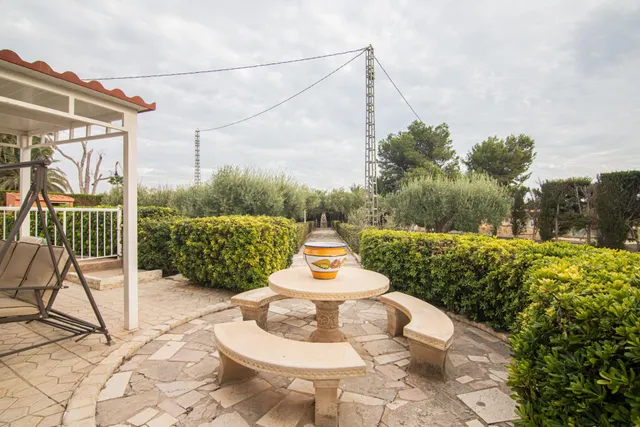Chalet sito en Valverde con 6 habitaciones, 3 baños, piscina y garaje — 21