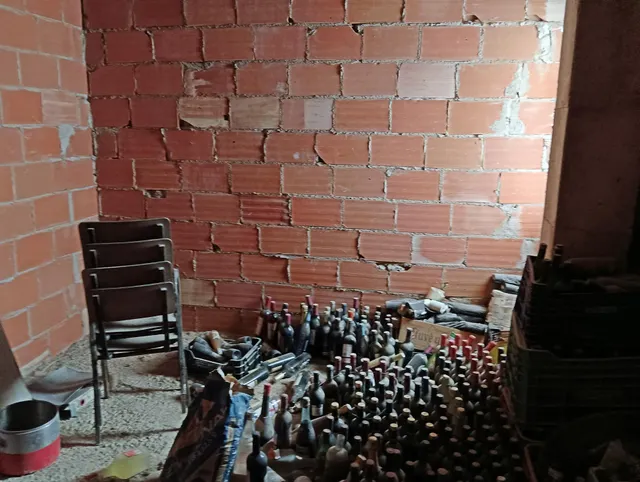 Edificio con restaurante en Tormos — 15