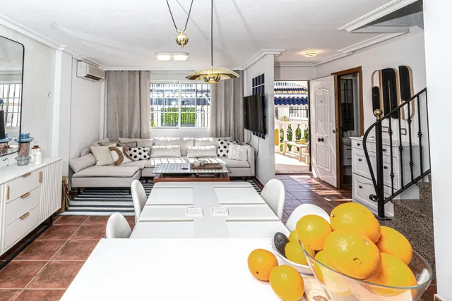 Adosado de 3 dormitorios 2 baños en Orihuela Costa ¡Tu hogar ideal en Las Chismosas! ✨ — 13