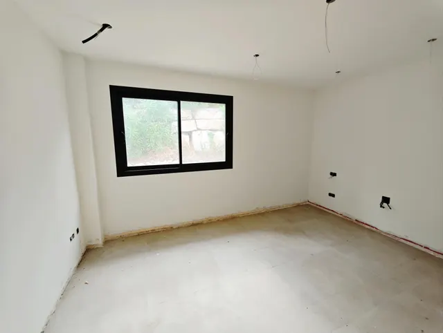 Villa semi reformada en la Mairena, 485m2 útiles, 3000m2 parcela, vistas abiertas a la montaña y mar al fondo — 16