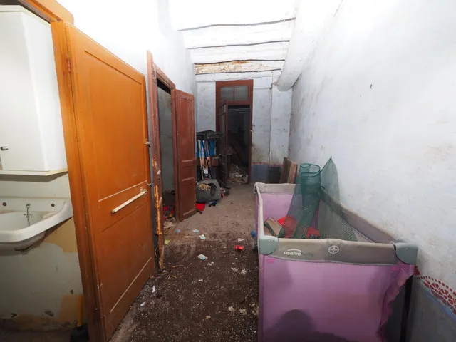 SE VENDE CASA INDEPENDIENTE EN SANT QUINTI DE MEDIONA — 16