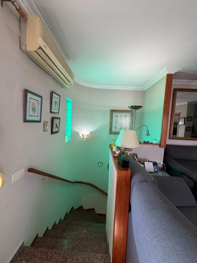 Espectacular Chalet en La Pobla de Vallbona - Ideal para Vivir — 34