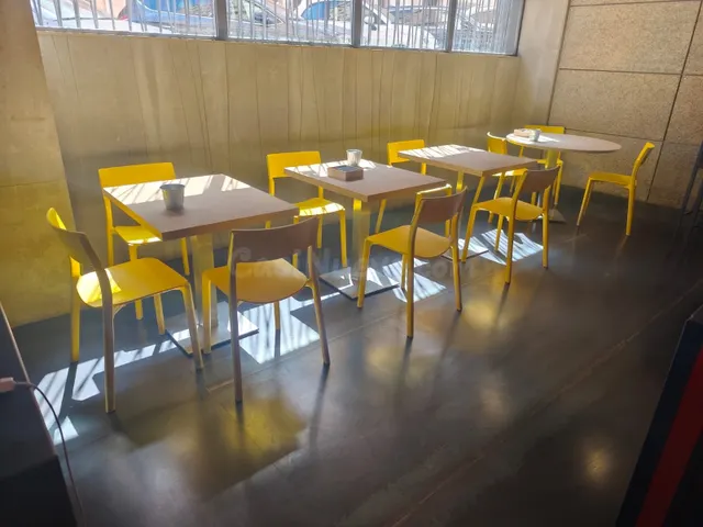 Bar - Cafetería en traspaso en zona Hispanoamerica - foto 4