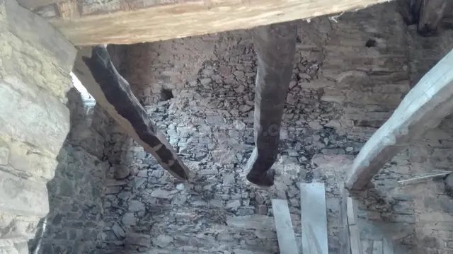 CASA DE PIEDRA PARA REHABILITAR - foto 5