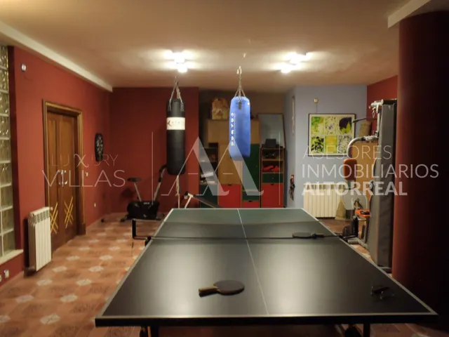 VILLA DE LUJO EN ALTORREAL — 30