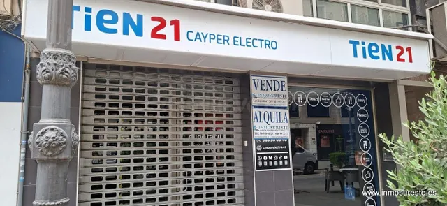 Local comercial a la venta en el centro de Orihuela, con 113