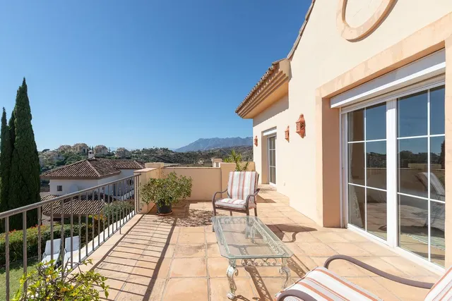 Villa 5 habitaciones 298m² en venta - Elviria — 35