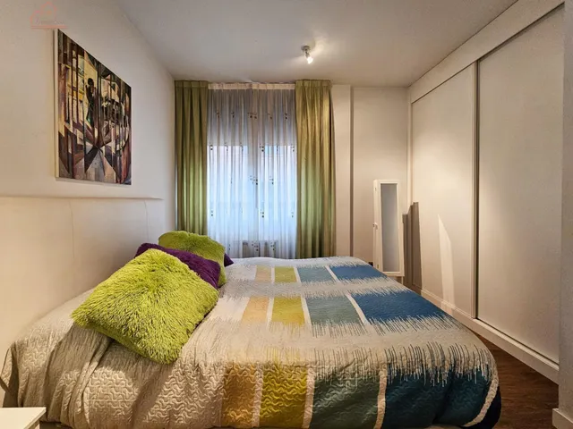 Inmueble en venta con terraza, plaza de garaje y trastero junto al Metro Urgel! — 20