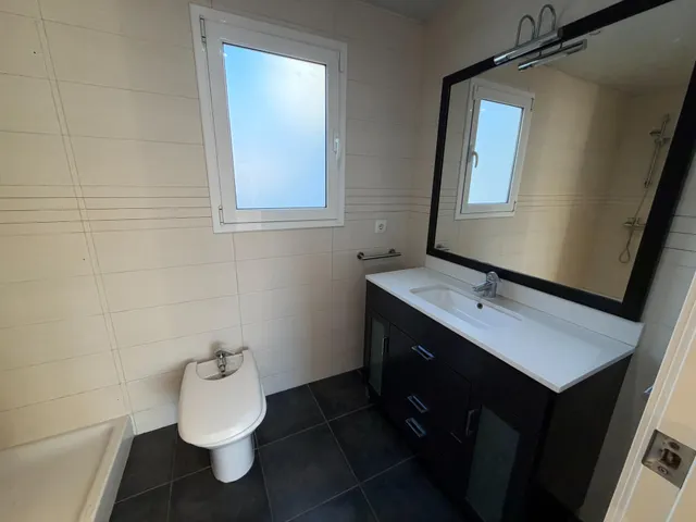 Ático de 2 habitaciones más despacho con terraza de 22 m2 — 7
