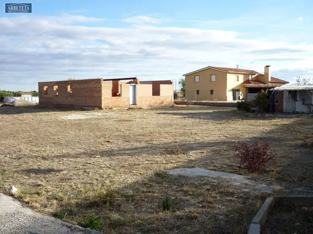 Agencia Inmobiliaria Arbeteta VENDE terreno en Trijueque. - foto 4