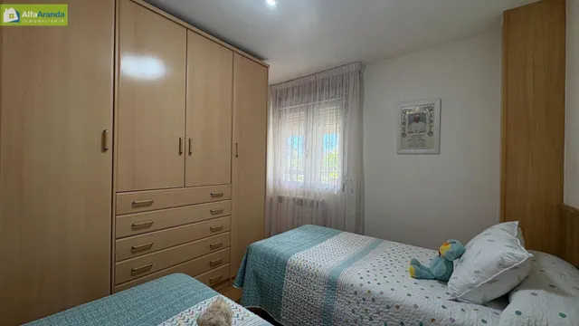 PISO REFORMADO 4 DORMITORIOS Y PLAZA DE GARAJE INCLUIDA — 6