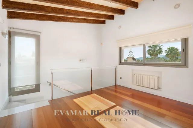 CHALET UNIFAMILIAR CON PISCINA DESBORDANTE Y VISTAS A LA SERRA DE TRAMUNTANA — 11