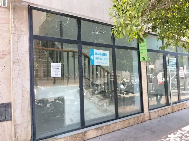 Local en venta de procedencia bancaria — 4