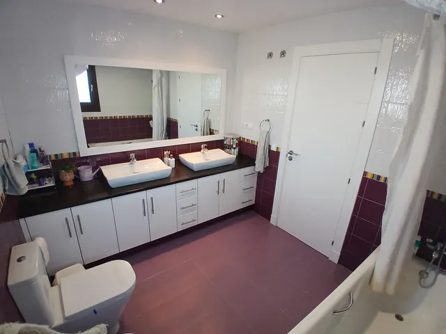 Chalet 4 habitaciones 190m² en venta - Centro — 24