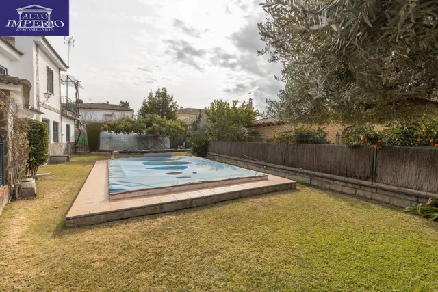 Vivienda Exclusiva en Urbanización Viñas del Rey – Otura — 50