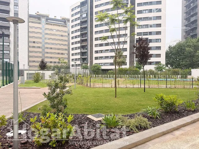 ¡A ESTRENAR! AMPLIO, BONITO Y MODERNO EN RESIDENCIAL CON PISCINA Y BALCÓN — 25