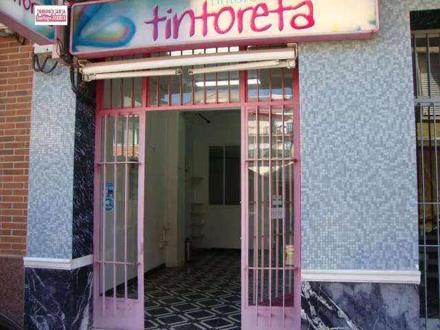 ALQUILER DE LOCAL COMERCIAL CENTRICO — 3