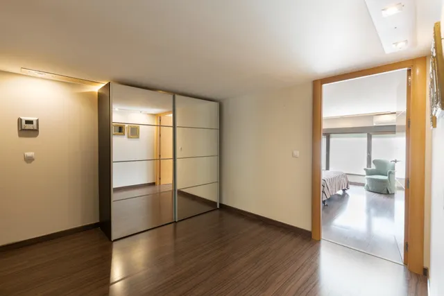 Exclusivo dúplex tipo loft de 225 m2 con apartamento independiente en una ubicación inmejorable — 35