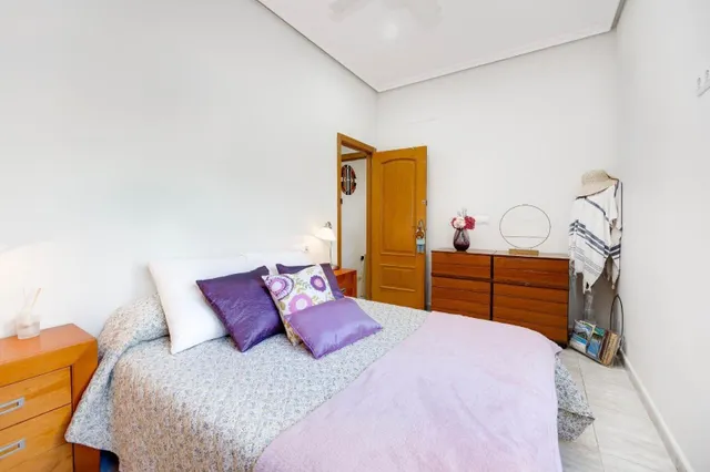Elegante Propiedad Doble con Vistas al Campo y Acabados de Lujo — 9