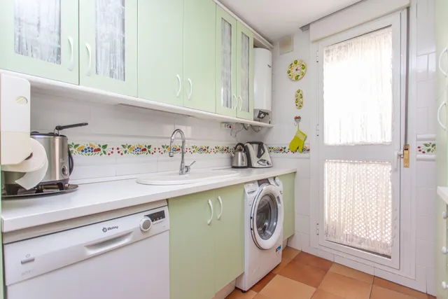 Se vende piso en planta baja en el centro (vpo) — 22