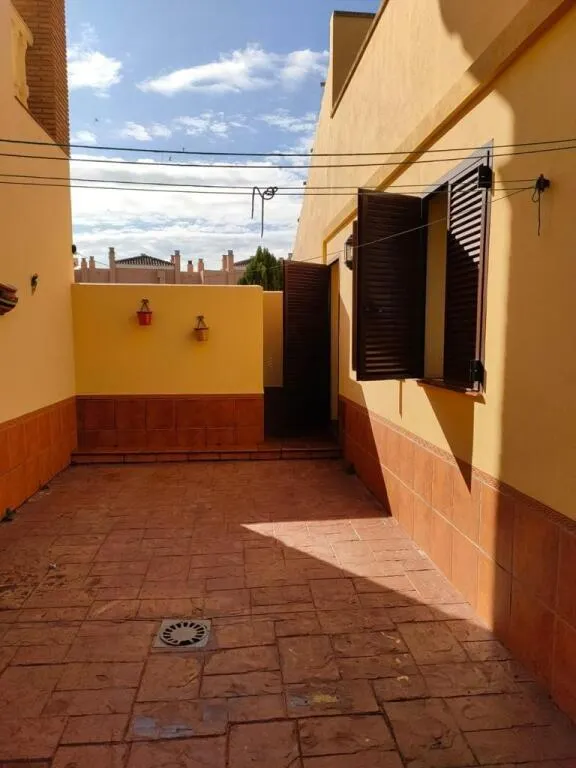 DOS CHALETS  A 100 METROS DE LA PLAYA, RINCON DE LA VICTORIA — 70
