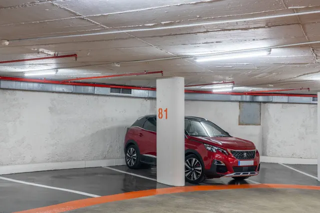 Parking 12m² en alquiler - Barcelona — 18